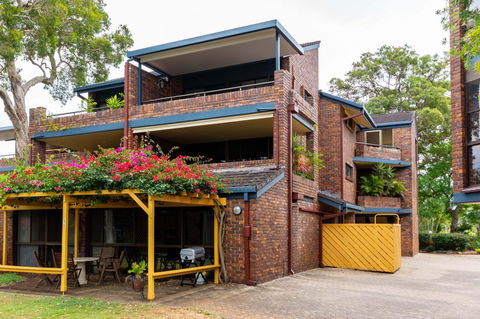Spacious Family Unit With Incredible Views. - Tourism Caloundra 2