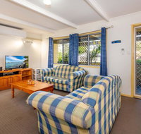 Pet Friendly Cottage in the Heart of Bribie - Wirraway St Bongaree - Tourism Caloundra