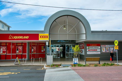 Ground Floor Air Conditioned, Fabulous Waterviews Overlooking Pumicestone Passage - Tourism Caloundra 9