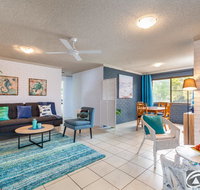Air Conditioned Unit Stones throw to the Waterfront. - Tourism Caloundra