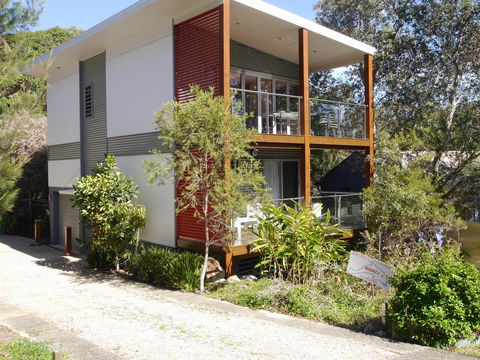 Allora 2 - Tourism Caloundra 0