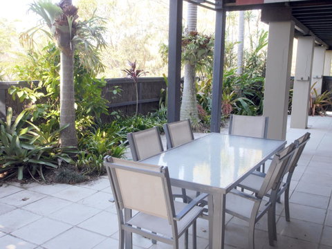 A AAA C-SHACK - Tourism Caloundra 3