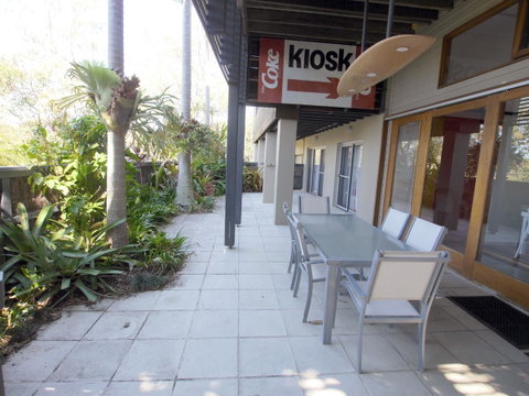 A AAA C-SHACK - Tourism Caloundra 2