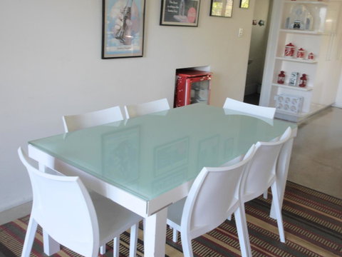 A AAA C-SHACK - Tourism Caloundra 7