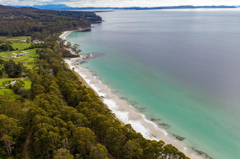 Adventure Bay Holiday Home - Tourism Caloundra 11