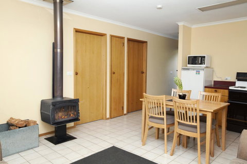 Bruny Island Escapes And Hotel Bruny - Tourism Caloundra 13