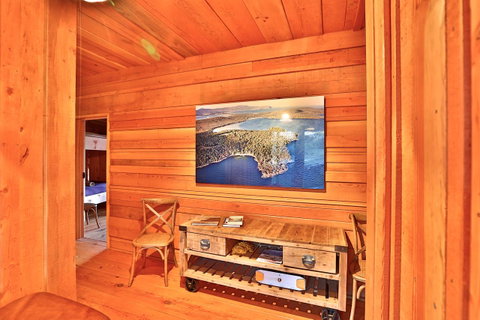 Bruny Island Lodge - Tourism Caloundra 7