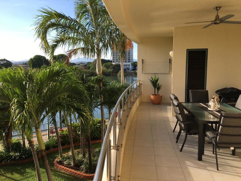 #1 On The Strand - Tourism Caloundra 0