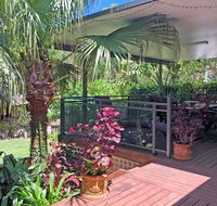 'Sandy Palms' 28 Moorooba Cr - Beautiful Home with Wifi Air-con and Boat Parking - Tourism Caloundra