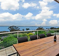 'The Bay' 25 Wallawa Rd - huge home with aircon spectacular views  chromecast - Tourism Caloundra