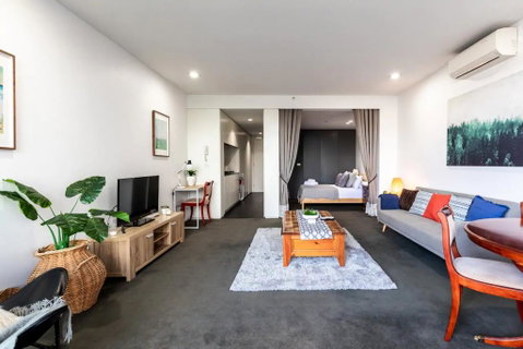 1 Bedroom Apartment In Prahran With Balcony - Tourism Caloundra 0