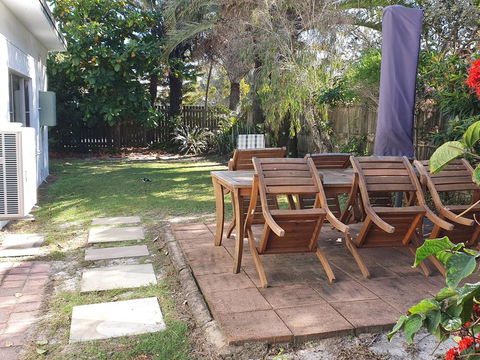 1 Spectrum Street, Rainbow Beach- Close To Shops And Main Beach - Tourism Caloundra 3