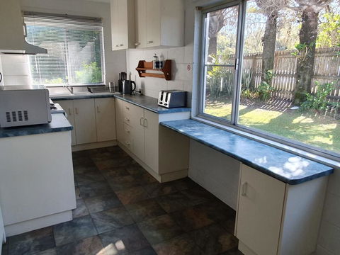 1 Spectrum Street, Rainbow Beach- Close To Shops And Main Beach - Tourism Caloundra 0