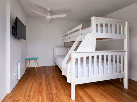 10 OCEAN DRIVE - Tourism Caloundra 3