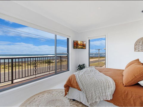 10 OCEAN DRIVE - Tourism Caloundra 2
