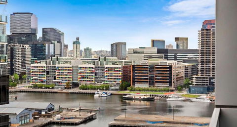 1006PR Docklands 2 Bed Free Wifi # - Tourism Caloundra 1