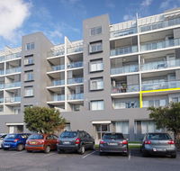 104 'The Shoal' 6-8 Bullecourt Street - linen included  under 200m to beach - Tourism Caloundra