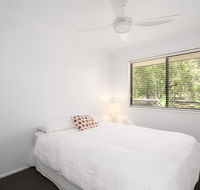 13 Orania Court Rainbow Shores - Pool sleeps 8 air conditioning fire pit - Tourism Caloundra