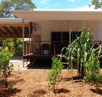 15 Esprit Drive - Rainbow Shores Gorgeous Modern Beach House - Tourism Caloundra