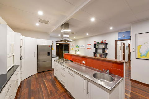 17 Ningaloo Street - Ultimate Exmouth Lifestyle - Pet-Friendly Holiday Home With A Pool - Tourism Caloundra 3
