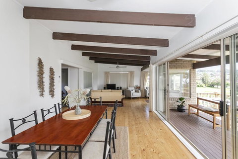 19 Buchan Street - Mollymooks Tee To Sea - Tourism Caloundra 3