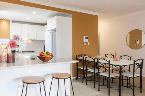 2 Bedroom 2 Bathroom Apt With Balcony And Parking - Tourism Caloundra 2