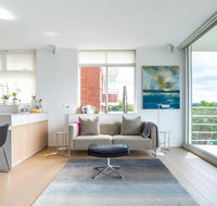 2 Bedroom Apartment with Bay View - Tourism Caloundra