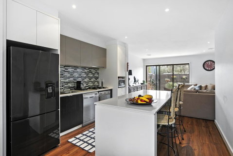 2 Bedroom Townhouse - Family & Corporate Bookings Only - Tourism Caloundra 0