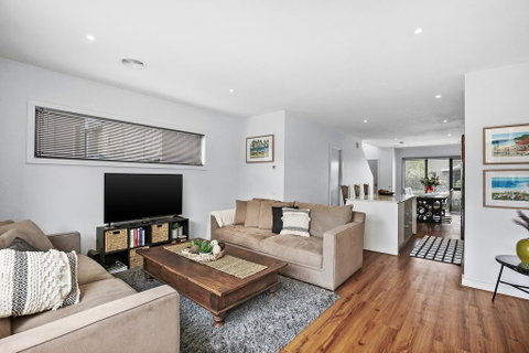 2 Bedroom Townhouse - Family & Corporate Bookings Only - Tourism Caloundra 2
