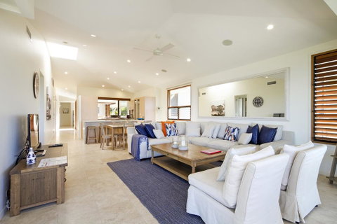 2 Hale Lani - Tourism Caloundra 3
