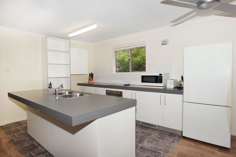20 Scrub Road, Coolum Beach - Pet Friendly, Linen Included - Tourism Caloundra 2