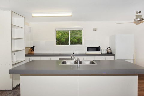 20 Scrub Road, Coolum Beach - Pet Friendly, Linen Included - Tourism Caloundra 3