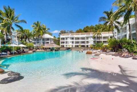 2121 BEACH CLUB - Tourism Caloundra 3