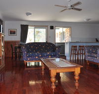 23 Carlo Road - Lowset family home within walking distance to the shopping centre. Pet friendly - Tourism Caloundra