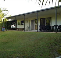 27 Carlo Road - Rainbow Beach Affordable Family Beach House - Tourism Caloundra