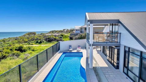 Beachfront Bliss - Private Pool And Beach Access - Tourism Caloundra 1