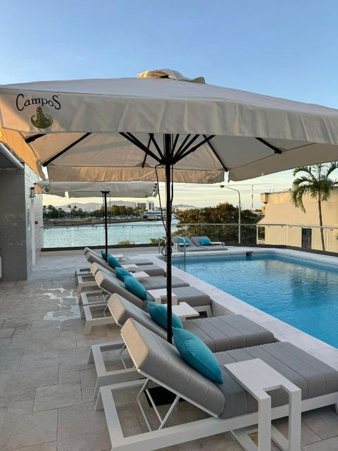 Belmoral Corporate Suites - Tourism Caloundra 0