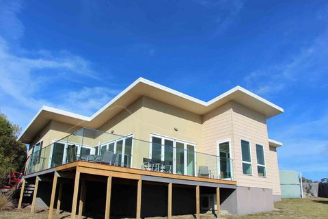 Birubi On Bay Of Fires - Tourism Caloundra 1