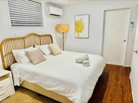 Central Unit. Minutes To Moffats, Shelly , Bulcock - Tourism Caloundra 0