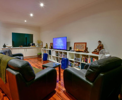 Crossroads Ecomotel - Tourism Caloundra 4