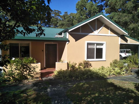 Crystal Springs Holiday Accommodation - Tourism Caloundra 2