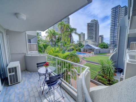 2BR Aloha Lane Main Beach Apartment - Tourism Caloundra 2