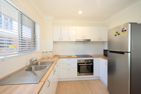3 Bedroom Apartment Minutes From Main Beach - Tourism Caloundra 2