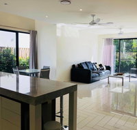 3 Bedroom Executive Luxury Beachside Townhouse - Tourism Caloundra