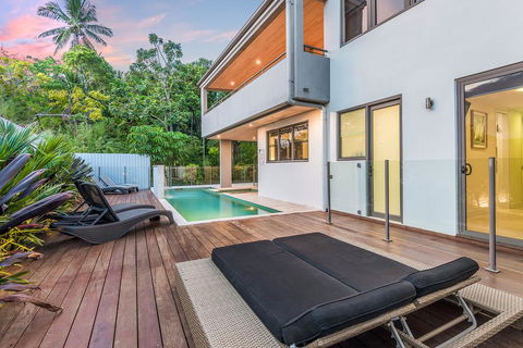 3/23 Murphy Street - Luxury Holiday Villa - Tourism Caloundra 1
