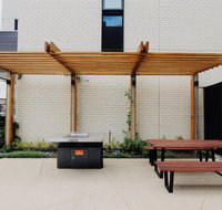 4 free paking 4Bed3Bath Deluxe townhouse - Tourism Caloundra