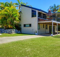 40 Rumbalara Avenue - Rainbow Beach Entertain on the spacious verandah overlooking beautiful Rainbow Beach - Tourism Caloundra