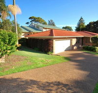 41 Leonard Avenue- pet friendly boat parking  aircon - Tourism Caloundra