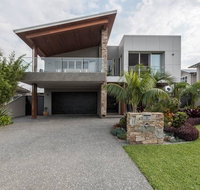 5 Liamina Avenue Apartment