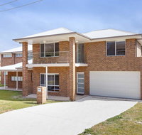 5B BENT STREET - LARGE HOUSE WITH DUCTED AIR CON WIFI  FOXTEL - Tourism Caloundra